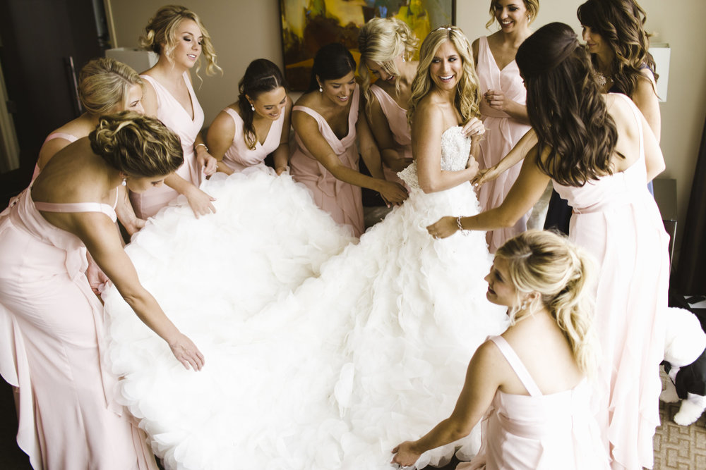 Choosing Your Dream Bridal Dress